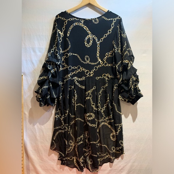 Frank Lyman Black Sheer Chain link Design Print Blouse Long back button up US14 - Picture 12 of 13